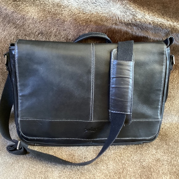 Pelle Leather Flap Top Briefcase Messenger Crossbody Bag - Picture 1 of 9
